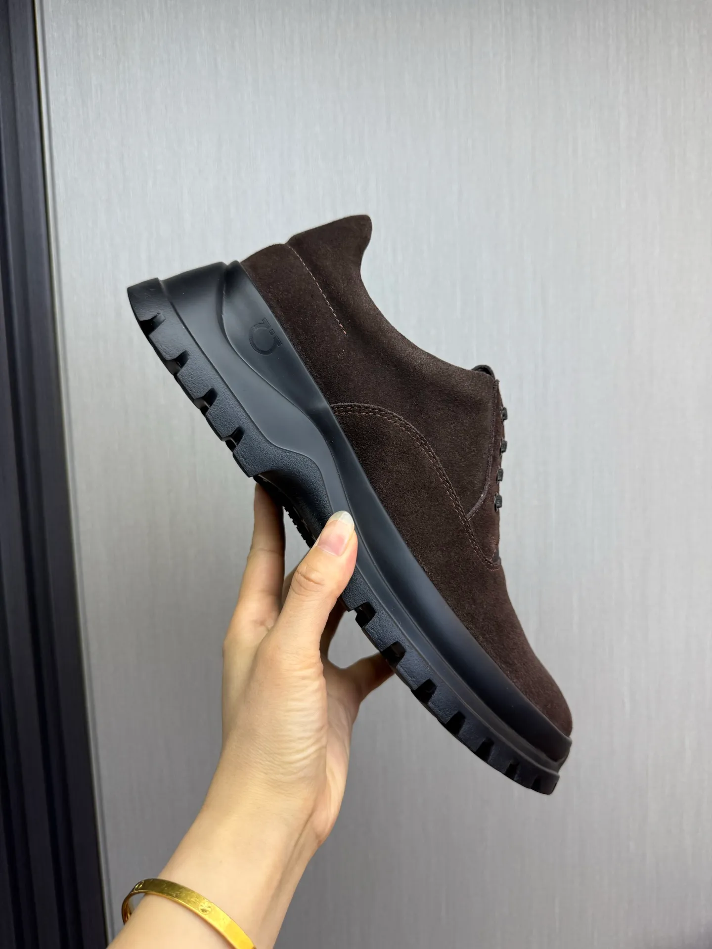 Men's shoes 💰880💰 Ferragamo. [Ferragamo] Men's Loaf leather shoes, the latest hot style, 1:1 original purchase quality, top quality, imported open-edge beaded cowhide leather on the upper, hand-made three-dimensional stitching highlights the round toe design, the inner feet are made of imported cowhide, with original wear-resistant rubber outsole, matching code 39-44, (38, 45 custom-made, non-refundable)